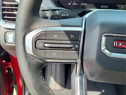 Used 2024 GMC Acadia Elevation AWD/4WD image 17