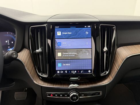 Certified 2023 Volvo XC60 B5 Plus w/ Protection Package Premier image 19