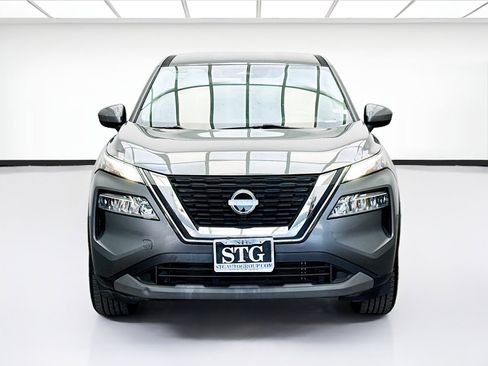 Used 2023 Nissan Rogue SV FWD image 2