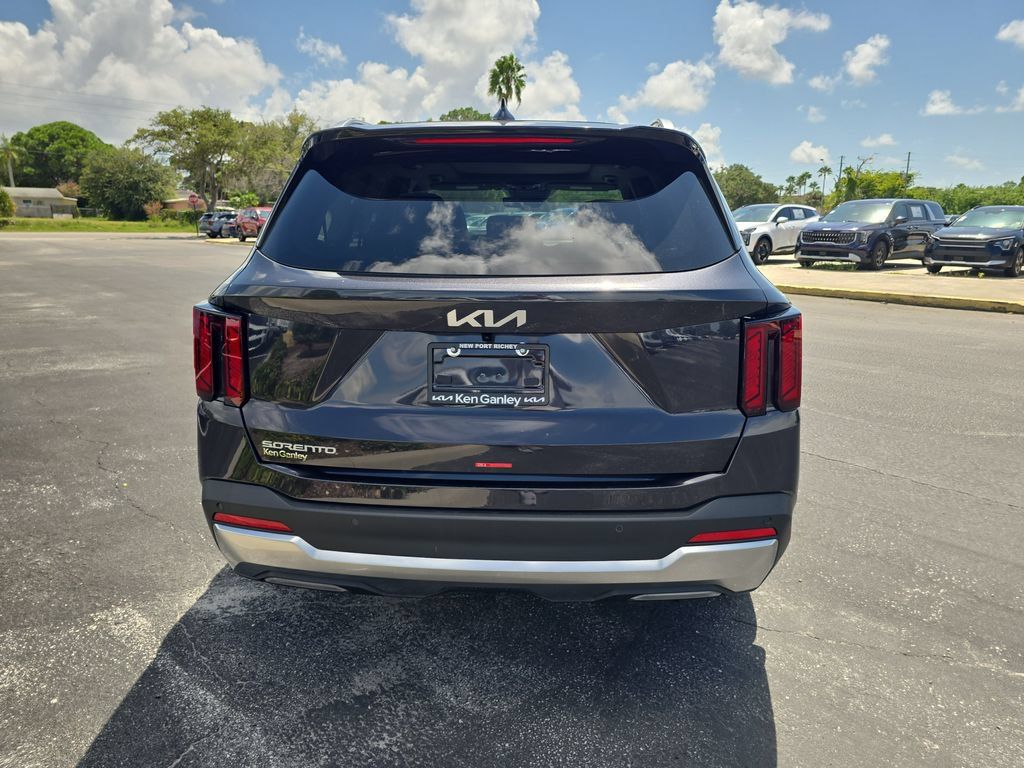 New 2026 Kia Sorento S w/ S Panoramic Sunroof Package FWD image 7