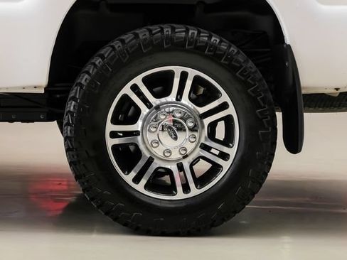 Used 2016 Ford F350 Platinum w/ FX4 Off-Road Package AWD/4WD image 48