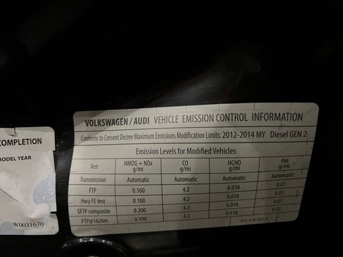 Used 2014 Volkswagen Passat TDI SE image 42