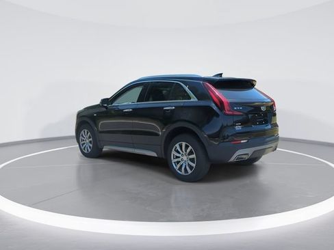 Used 2022 Cadillac XT4 Premium Luxury w/ Safety Alert Package AWD/4WD image 6