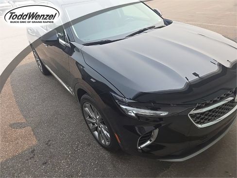 Used 2023 Buick Envision Avenir FWD image 1