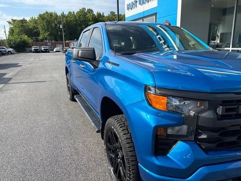 Used 2023 Chevrolet Silverado 1500 Custom w/ LPO, Dark Essentials Package AWD/4WD image 10