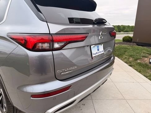 Used 2022 Mitsubishi Outlander SEL AWD/4WD image 36