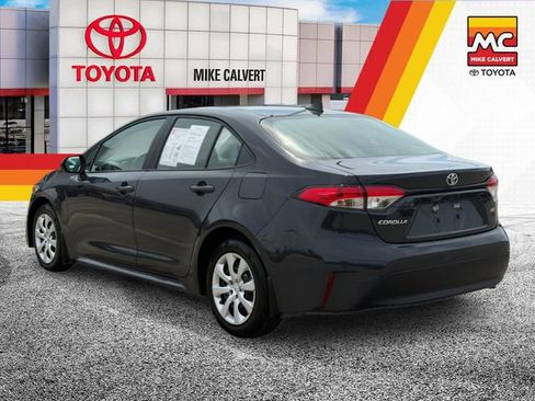 Used 2026 Toyota Corolla LE FWD image 3
