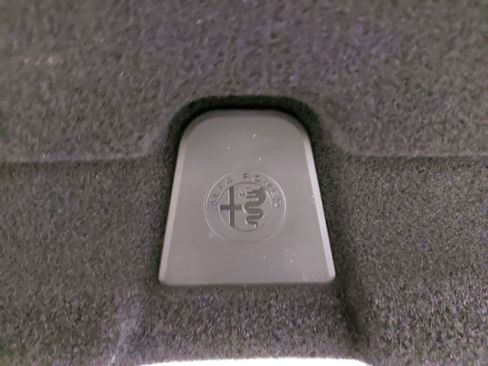 Used 2024 Alfa Romeo Giulia Sprint image 15