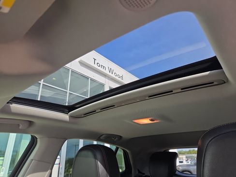 Used 2015 Buick Encore Premium w/ Experience Buick Package FWD image 19
