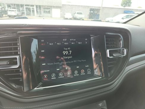 Used 2022 Dodge Durango SXT AWD/4WD image 45