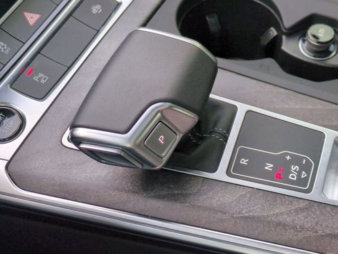 Used 2025 Audi A6 Premium Plus image 34