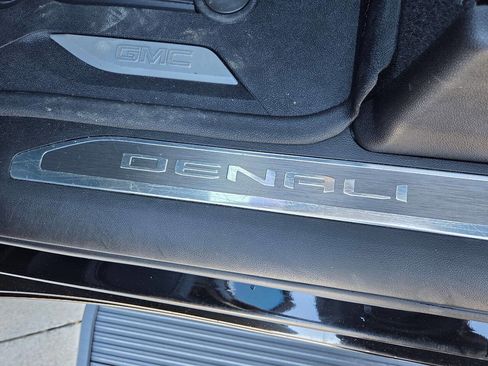 Used 2020 GMC Sierra 3500 Denali w/ Denali Ultimate Package AWD/4WD image 18