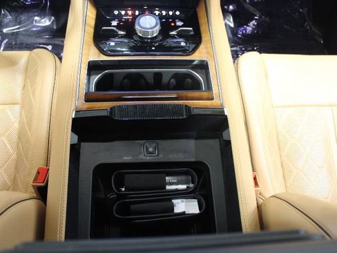 Used 2022 Jeep Grand Wagoneer Series III image 30