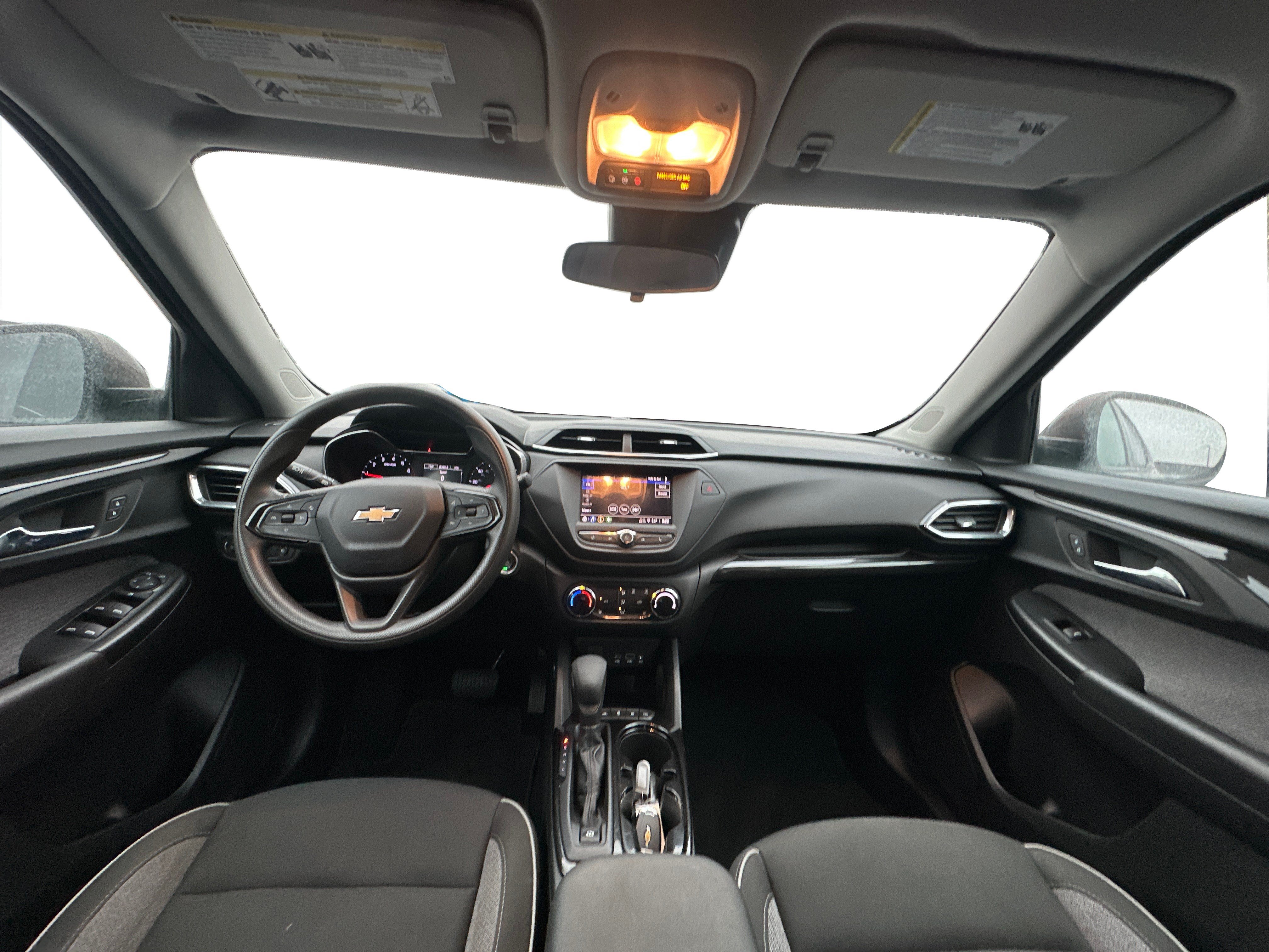 Used 2022 Chevrolet TrailBlazer LT AWD/4WD image 12