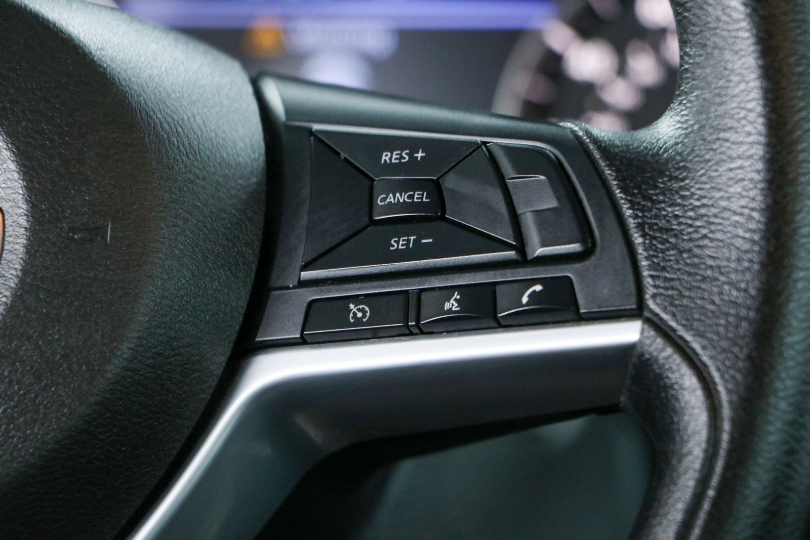 Used 2025 Nissan Altima 2.5 SV FWD image 14