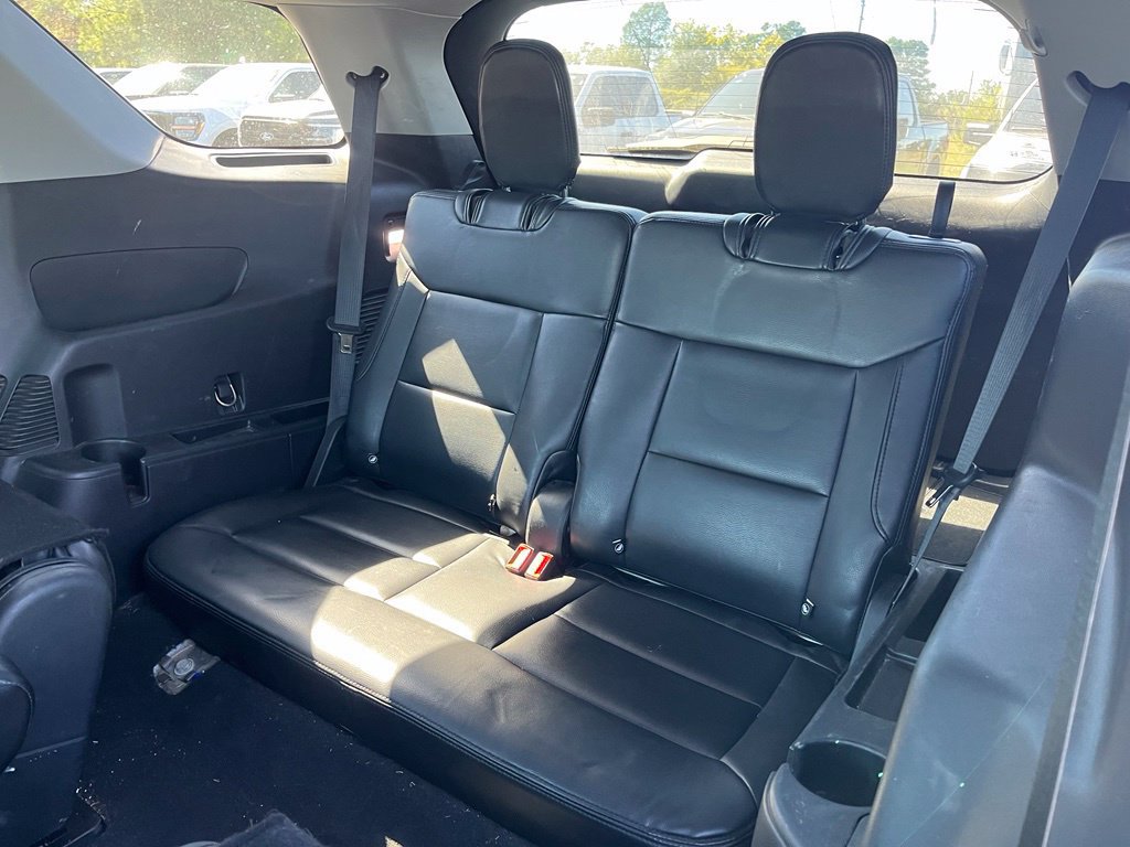 Used 2023 Ford Explorer XLT RWD image 12
