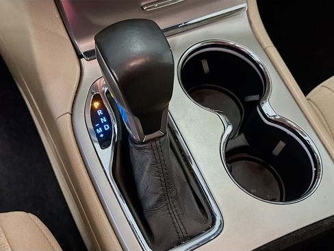 Used 2019 Jeep Grand Cherokee Laredo image 24