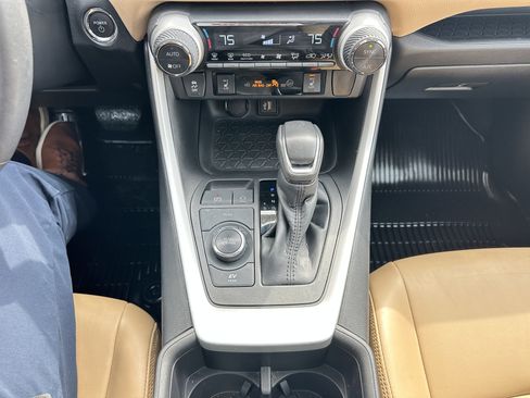 Certified 2023 Toyota RAV4 XLE Premium image 19