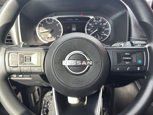 Used 2024 Nissan Rogue SV image 26