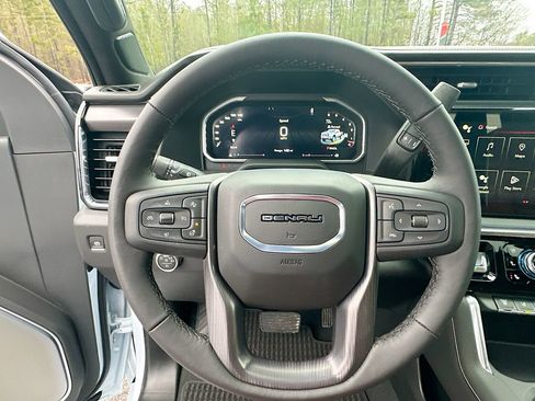 New 2026 GMC Sierra 2500 Denali Ultimate AWD/4WD image 18