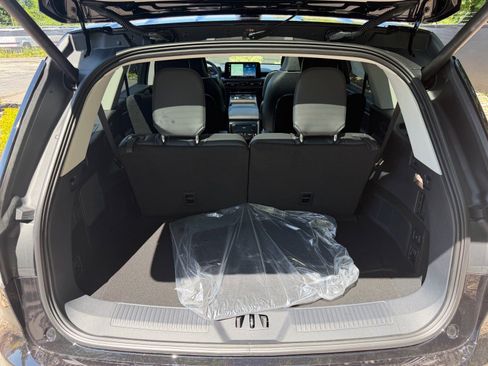 New 2026 Lincoln Aviator Reserve AWD/4WD image 17