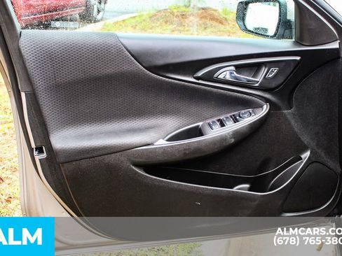 Used 2023 Chevrolet Malibu LT image 36