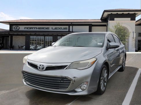 Used 2015 Toyota Avalon XLE image 1