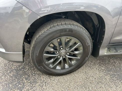 Used 2023 Lexus GX 460 Premium image 10