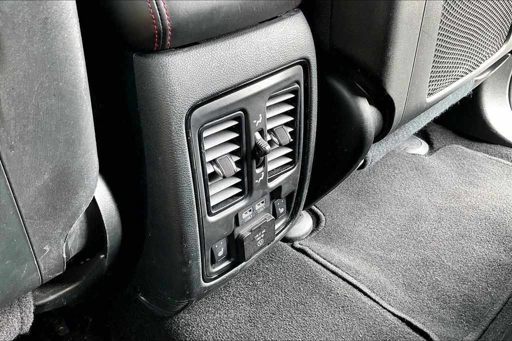 Used 2025 Dodge Durango R/T AWD/4WD image 10