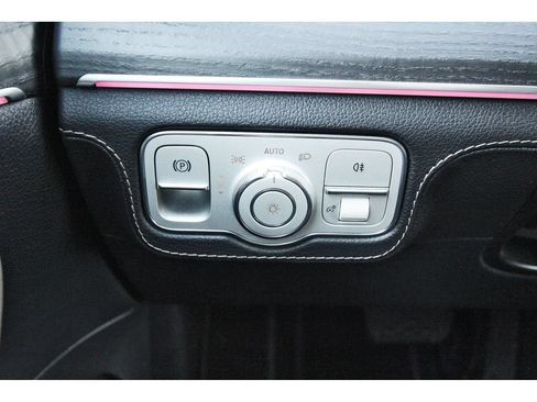 Used 2020 Mercedes-Benz GLE 350 4MATIC image 23