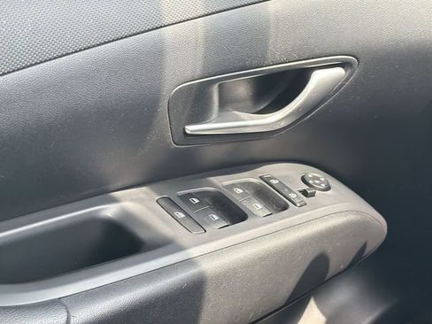 Used 2024 Hyundai Tucson SE AWD/4WD image 17