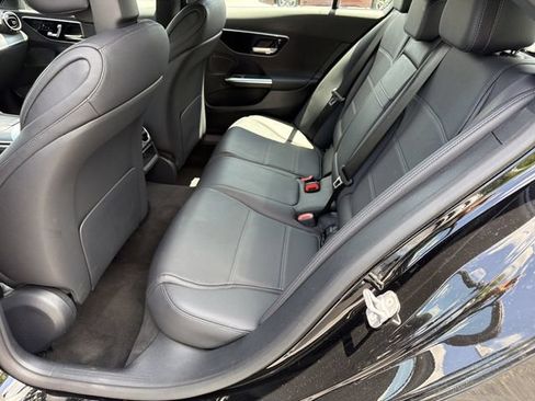 Used 2025 Mercedes-Benz C 300 Sedan image 25