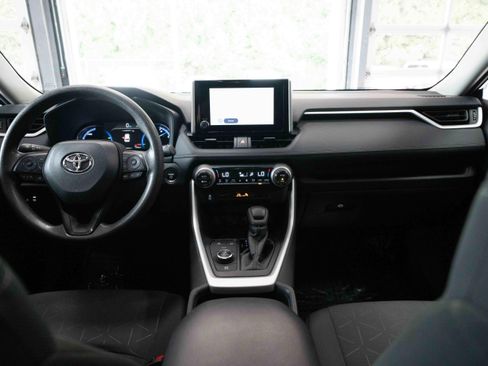 Certified 2025 Toyota RAV4 XLE AWD/4WD image 21