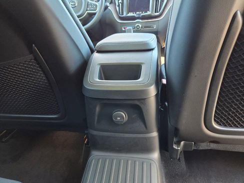 Used 2022 Volvo XC60 T8 Inscription Expression w/ Advanced Package image 17