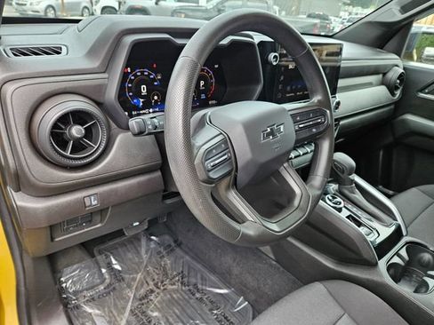 Used 2024 Chevrolet Colorado Trail Boss w/ LPO, Skid Plate Package AWD/4WD image 9