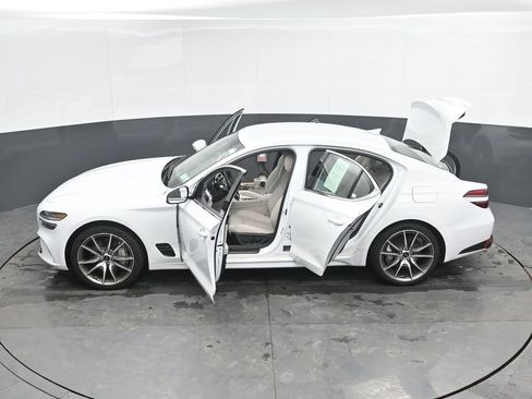 Used 2024 Genesis G70 2.5T image 49