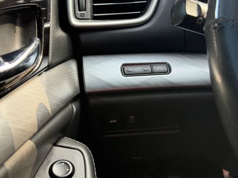 Used 2017 Nissan Maxima 3.5 SV FWD image 24
