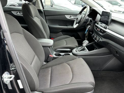 Certified 2023 Kia Forte LXS FWD image 15