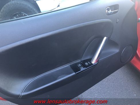 Used 2009 Saturn Sky w/ Premium Trim Package image 12