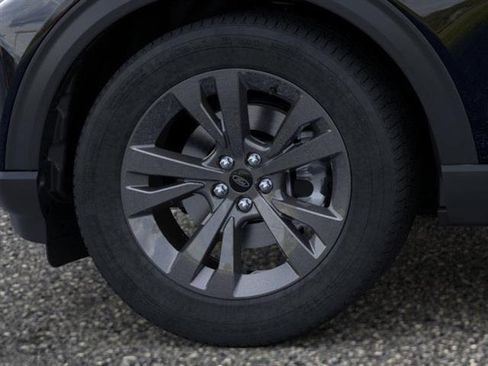 New 2024 Ford Explorer XLT w/ Equipment Group 202A image 19