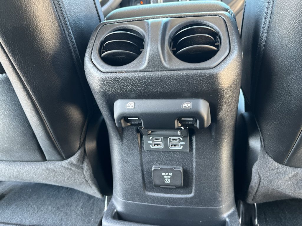 Used 2023 Jeep Wrangler Unlimited Sahara AWD/4WD image 39