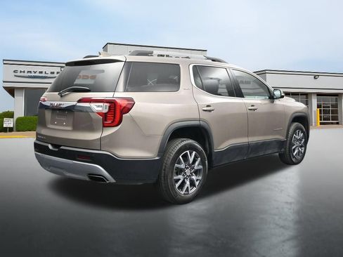 Used 2023 GMC Acadia SLT w/ Preferred Package FWD image 5