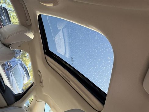 Used 2016 Lincoln MKZ w/ Equipment Group 300A Reserve image 30