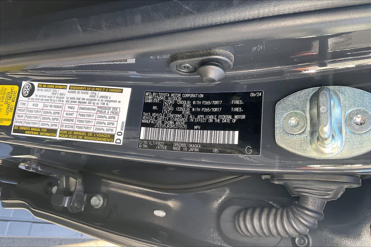 Used 2024 Toyota 4Runner SR5 RWD image 33