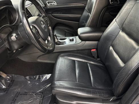 Used 2020 Jeep Grand Cherokee Limited w/ Premium Lighting Group AWD/4WD image 13