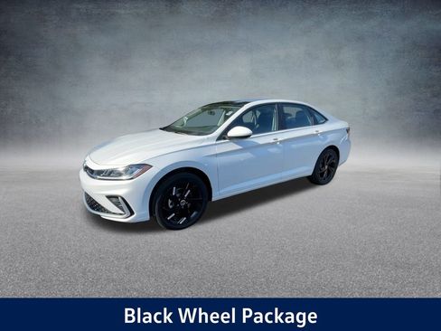 New 2025 Volkswagen Jetta SE image 10