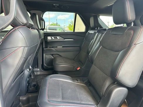 Used 2025 Ford Explorer ST w/ Sun And Sound Package AWD/4WD image 14
