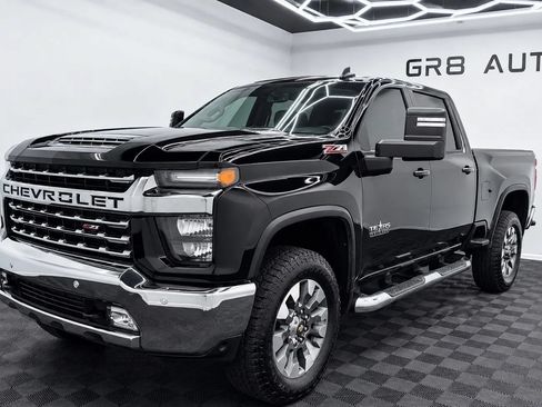 Used 2022 Chevrolet Silverado 2500 LT w/ Texas Edition AWD/4WD image 3
