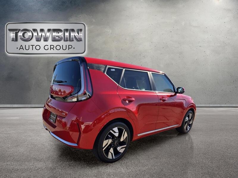 Certified 2025 Kia Soul GT-Line w/ GT-Line Technology Package FWD image 5