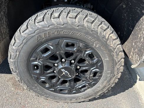 Certified 2024 Chevrolet Silverado 2500 High Country w/ High Country Premium Package AWD/4WD image 13